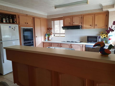 Gemini Court Holiday Apartments - Accommodation ACT 38