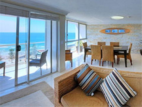 Burleigh Beach Tower - Accommodation ACT 12