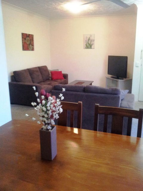 Champelli Palms Apartments - Accommodation ACT 7
