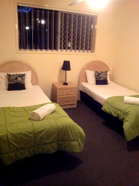 Champelli Palms Apartments - Accommodation ACT 18