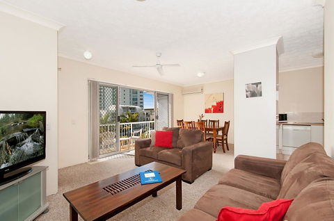 Champelli Palms Apartments - Accommodation ACT 4