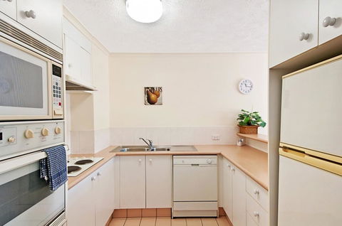 Champelli Palms Apartments - Accommodation ACT 13