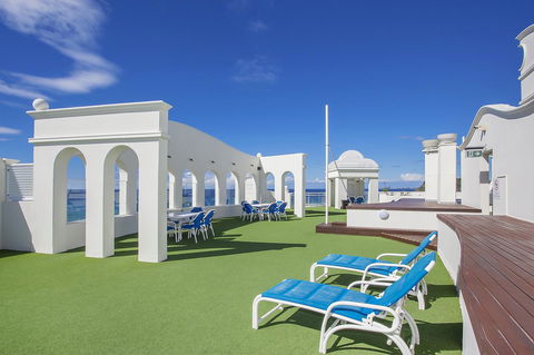 ULTIQA Burleigh Mediterranean Resort - Accommodation ACT 26