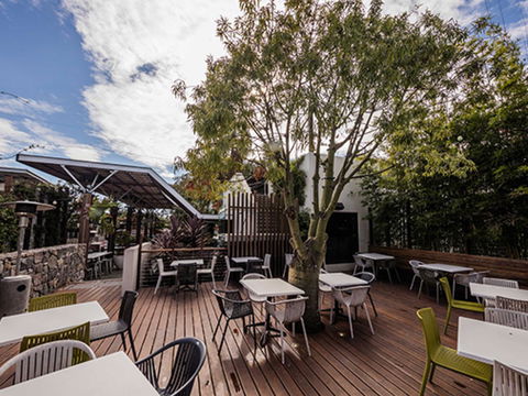 Eatons Hill Hotel - Accommodation ACT 36