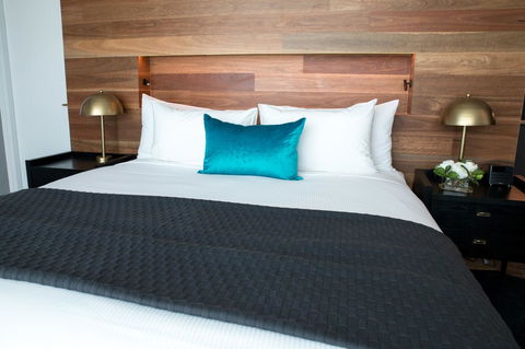 Eatons Hill Hotel - Accommodation ACT 33