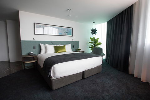 Eatons Hill Hotel - Accommodation ACT 41