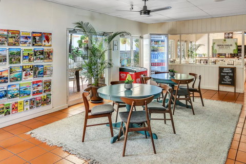 Coral Tree Inn - Accommodation ACT 16