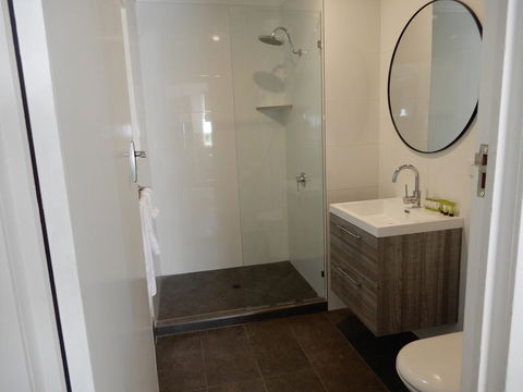 Malanda Manor Guesthouse - Accommodation ACT 5