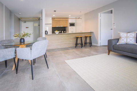 84 The Spit Holiday Apartments - Accommodation ACT 9