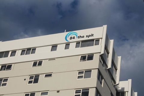 84 The Spit Holiday Apartments - Accommodation ACT 29