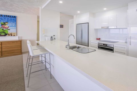 84 The Spit Holiday Apartments - Accommodation ACT 14