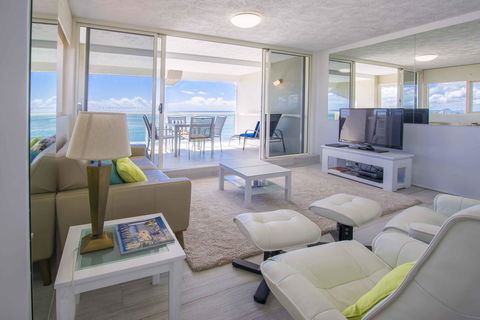 84 The Spit Holiday Apartments - Accommodation ACT 21