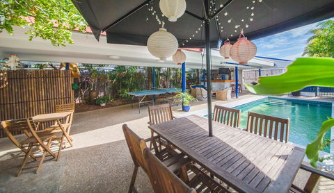 Cosmopolitan Motel & Serviced Apartments - Accommodation ACT 8