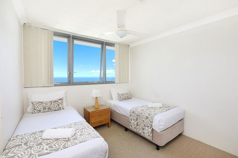 Majorca Isle Beachside Resort - Accommodation ACT 5