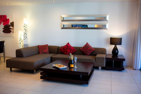 Ambience On Burleigh Beach - Accommodation ACT 13