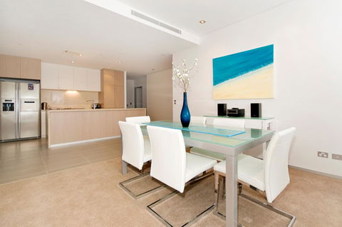 Ambience On Burleigh Beach - Accommodation ACT 23