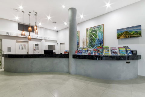 Sunshine Tower Hotel - Accommodation ACT 24