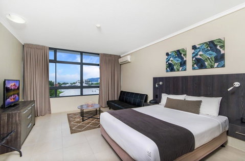 Sunshine Tower Hotel - Accommodation ACT 5