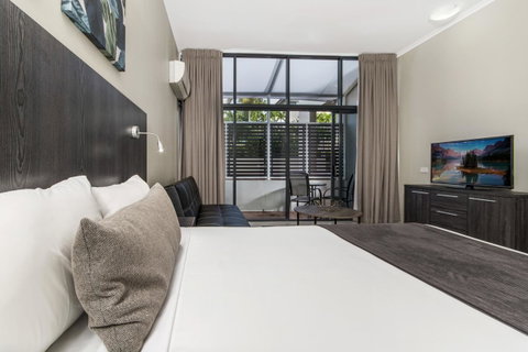 Sunshine Tower Hotel - Accommodation ACT 18