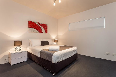 Oxygen Apartments - Accommodation ACT 22