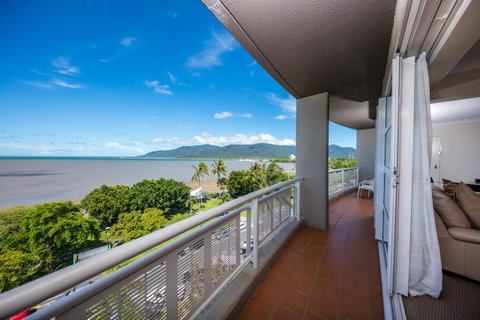 DoubleTree By Hilton Cairns - Accommodation ACT 29