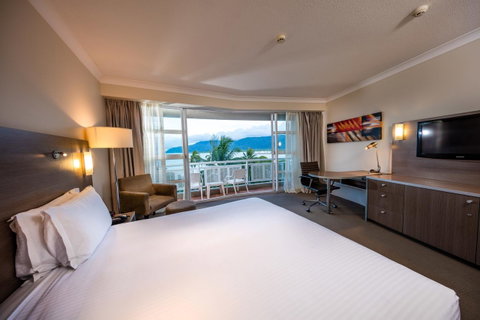 DoubleTree By Hilton Cairns - Accommodation ACT 26
