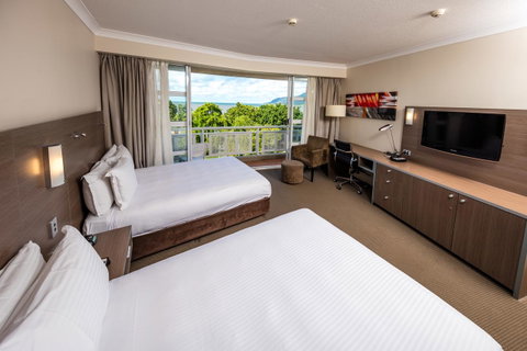 DoubleTree By Hilton Cairns - Accommodation ACT 23
