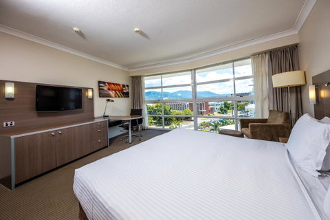 DoubleTree By Hilton Cairns - Accommodation ACT 11