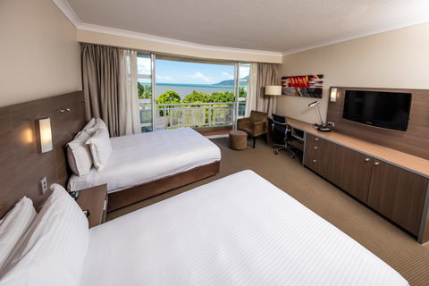 DoubleTree By Hilton Cairns - Accommodation ACT 28