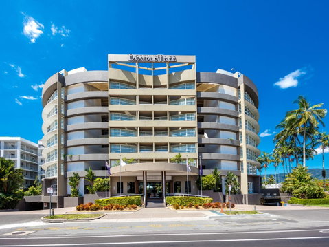 DoubleTree By Hilton Cairns - Accommodation ACT 1