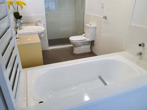 Azure Sea Whitsunday Resort - Accommodation ACT 3