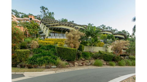 Paradise Penthouse At Waves - Airlie Beach - Accommodation ACT 29