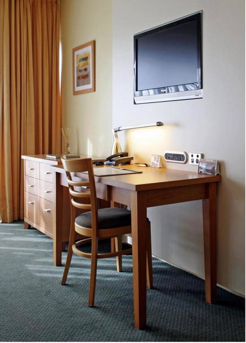 The Benson Hotel - Accommodation ACT 28