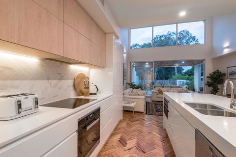 Noosa Villas - Accommodation ACT 15