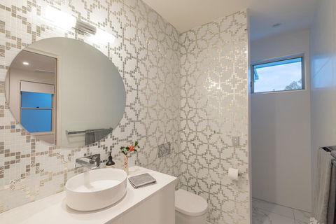 Noosa Villas - Accommodation ACT 6