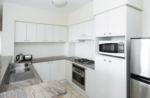 The Oasis Apartments - Accommodation ACT 11
