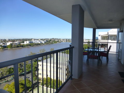 The Oasis Apartments - Accommodation ACT 20