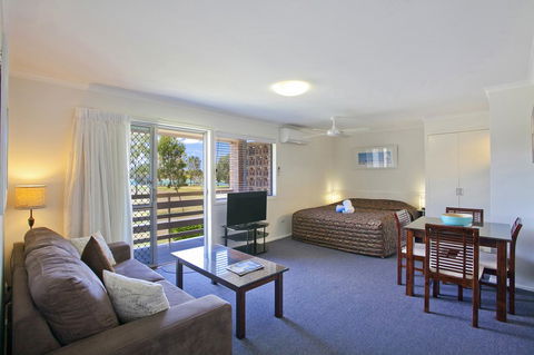 Regency Waterfront Noosa - Accommodation ACT 0