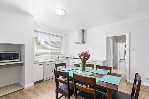 Wattle Grove Villa - Accommodation ACT 0