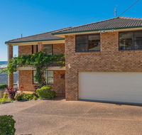 Waves  Caves - Accommodation ACT