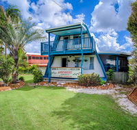 Wayfarers Beachouse - Rainbow Beach Everything you need just metres to the beach - Accommodation ACT
