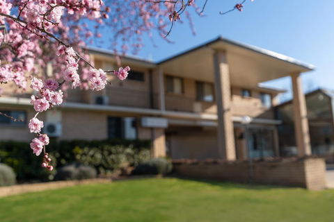 West End Motor Lodge - Accommodation ACT 3