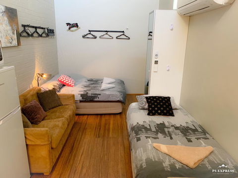 Westside Studio Apartments - Accommodation ACT 2