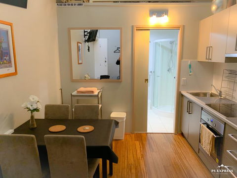 Westside Studio Apartments - Accommodation ACT 0