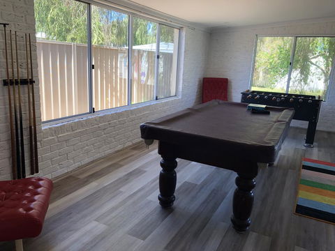 White Cottage - Accommodation ACT 0