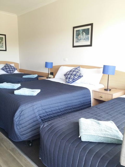 White Manor Motel - Accommodation ACT 3