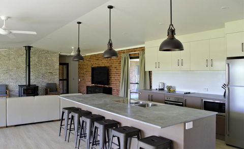 Woolshed Hill Estate - Accommodation ACT 1