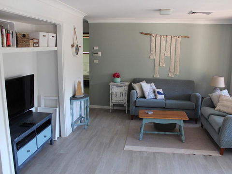 Wreck Beach Cottage @ Shoal Bay - Accommodation ACT 0