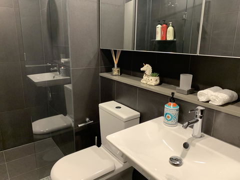 Xu's Residence@888 Collins St - Accommodation ACT 2