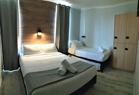 Yamba Central Hotel And Backpackers - Accommodation ACT 0